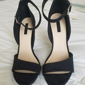 Forever 21 black strappy high heel